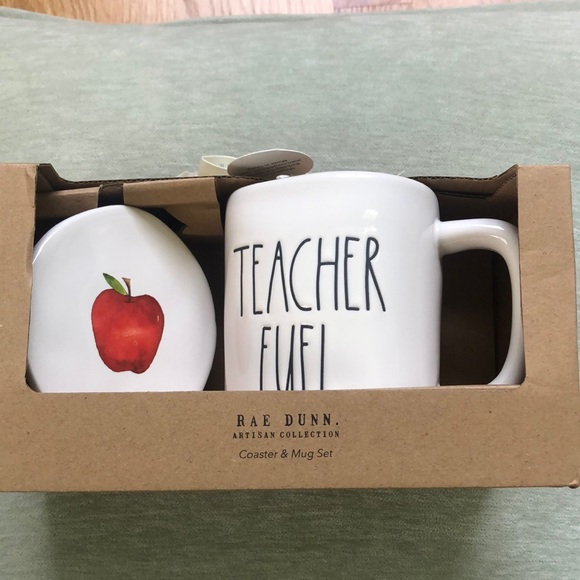 NIB Adorable Rae Dunn Teacher Mug Set